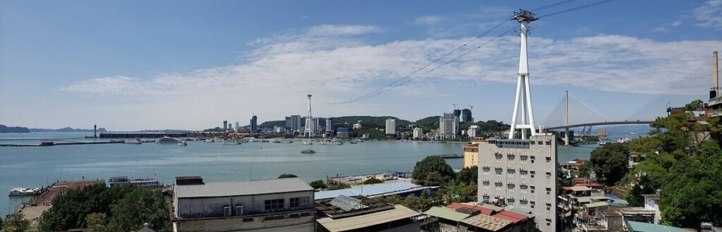Ha Long city by the bay