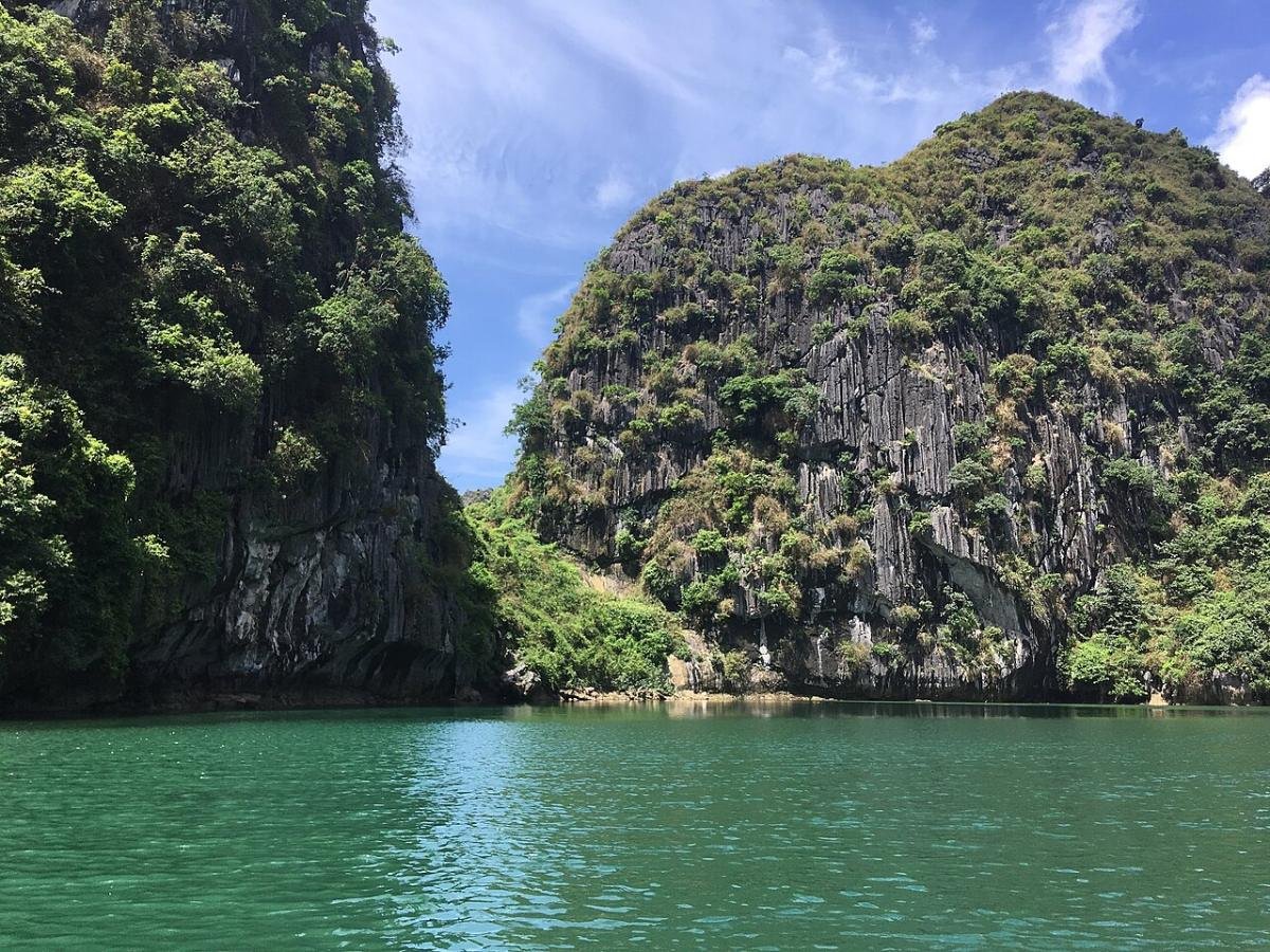 Limestone cliffs in Ha Long Bay