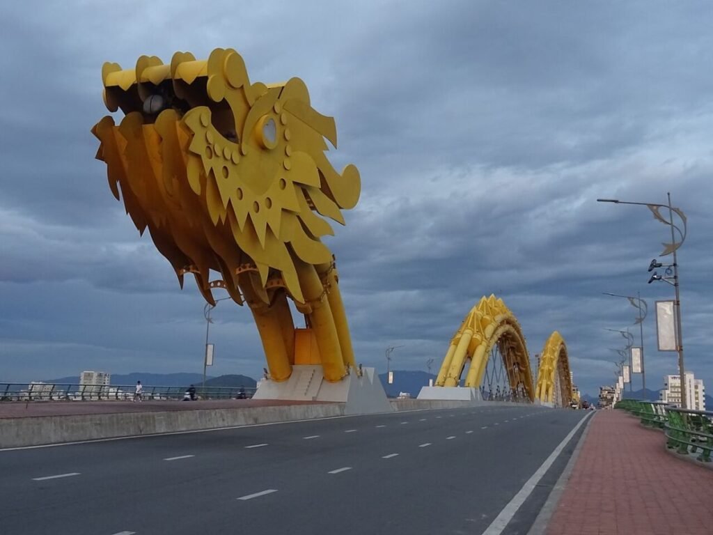 Dragon sculpture in Da Nang