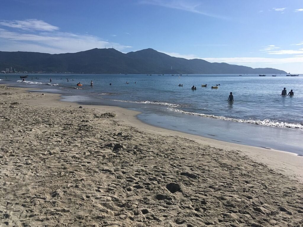 Son Tra hills from the beach
