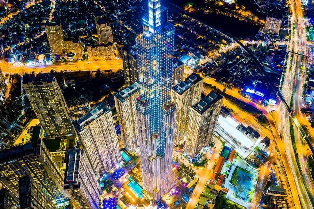 Aerial view of Vinhomes Central Park by the Saigon River, location of the Landmark 5 4-bedroom apartment for sale