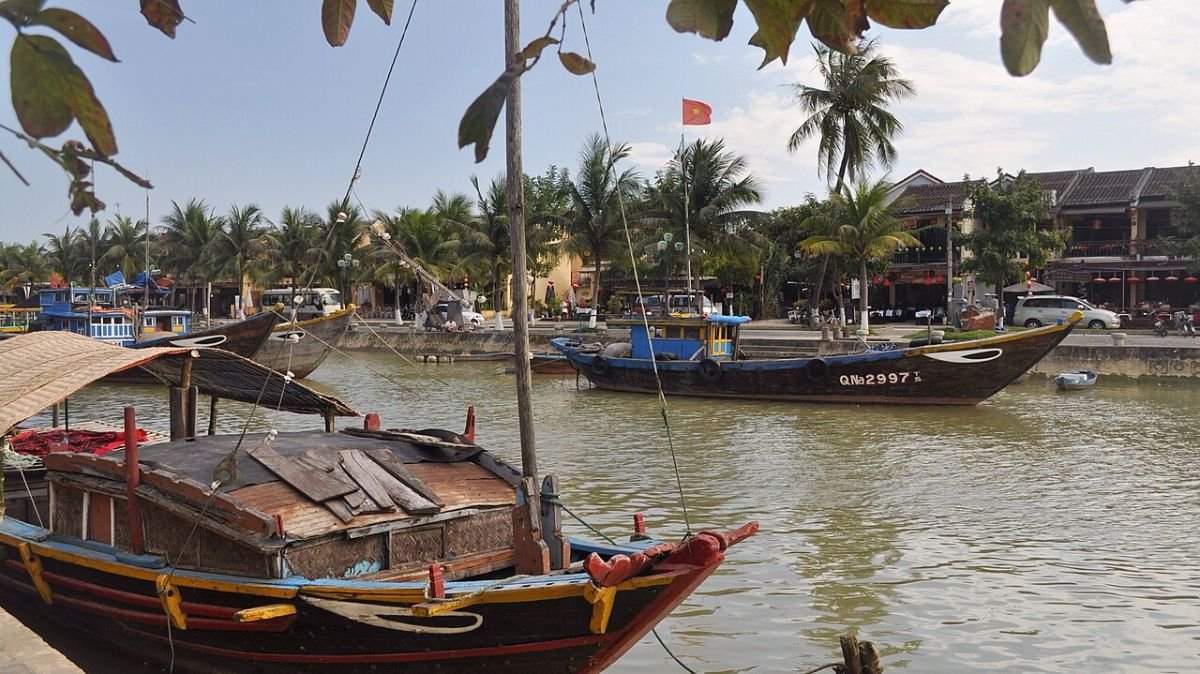 Wooden boats on the Thu Bon