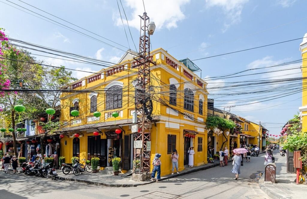 Hoi An street with lanterns