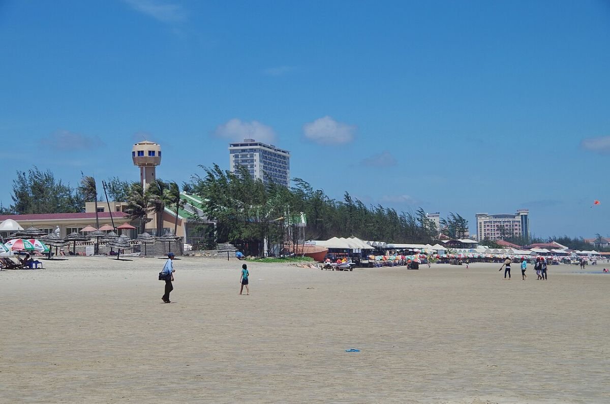 Visitors on Back Beach