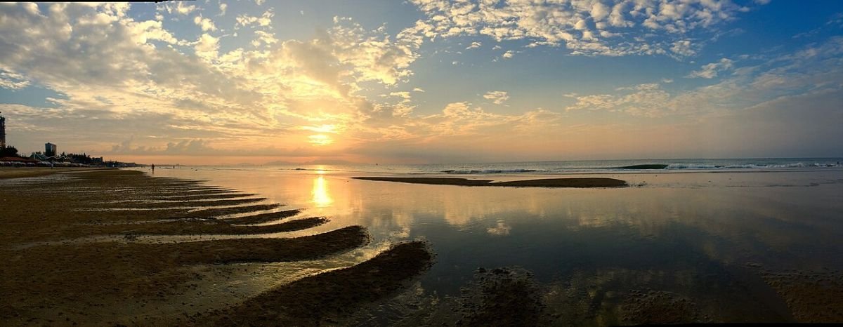 Sunset over the Vung Tau shore