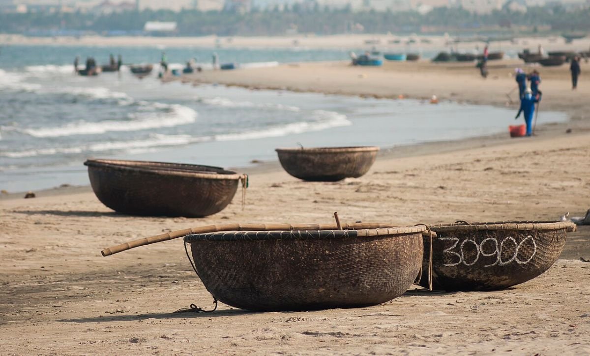 Coracle boats on My Khe Beach