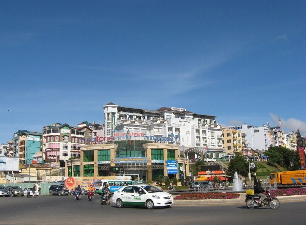 Street in central Da Lat