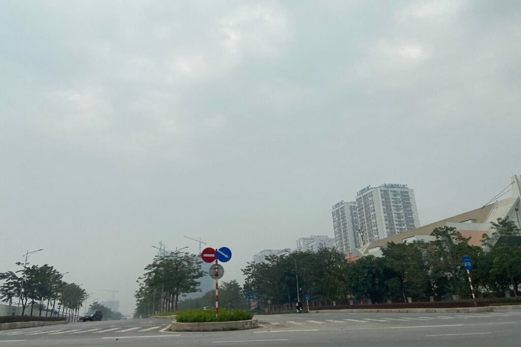 Traffic on Vo Chi Cong road in the east of Ho Chi Minh City, near Gladia Heights