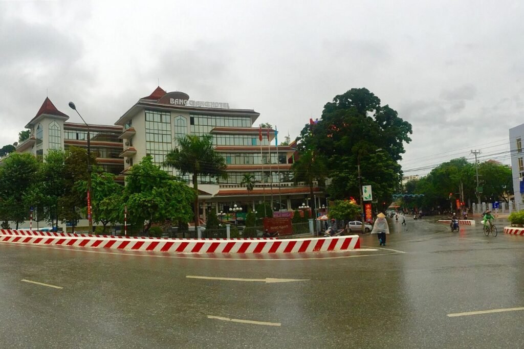 Cao Bang city near the De Tham area