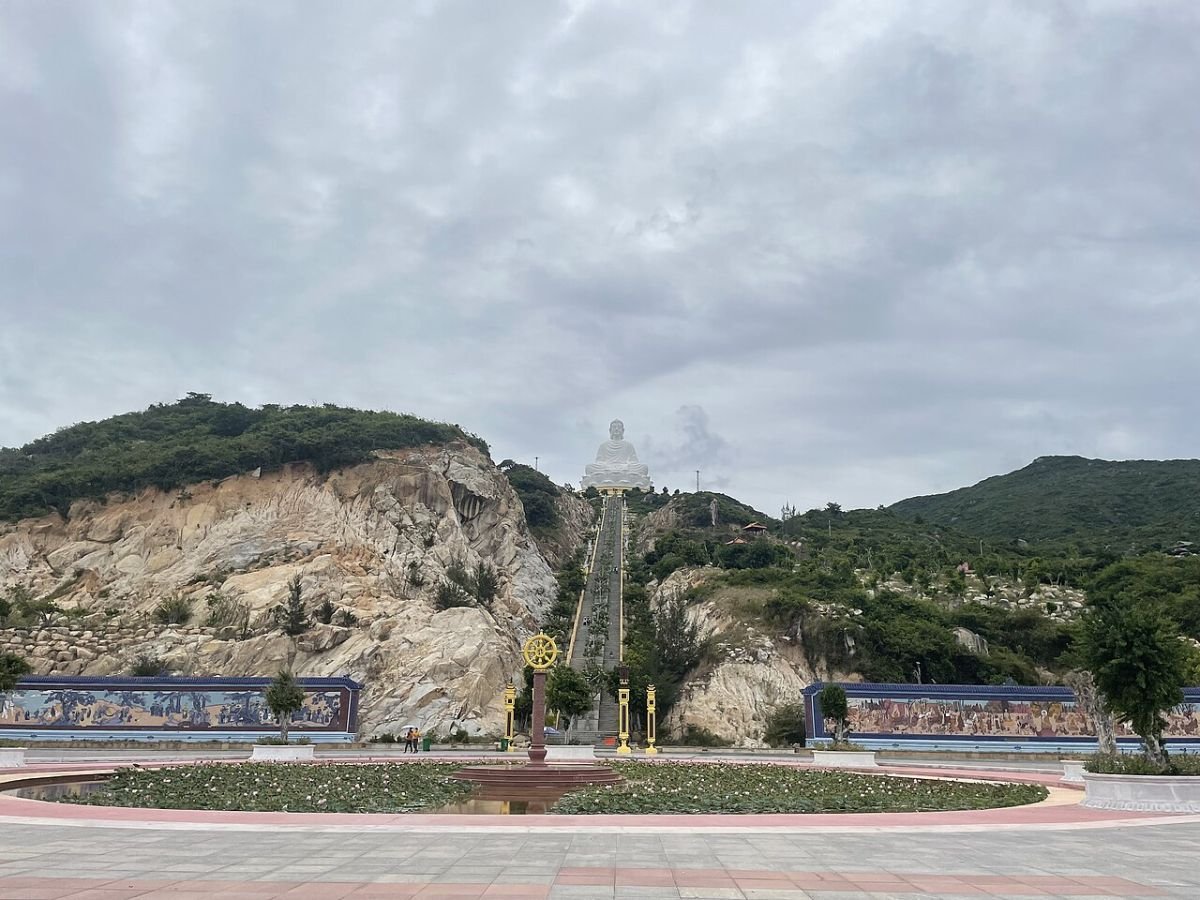 Rocky coast near Quy Nhon