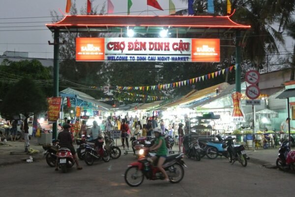 Grand World Phu Quoc shophouse for sale near the beach, 85 m²