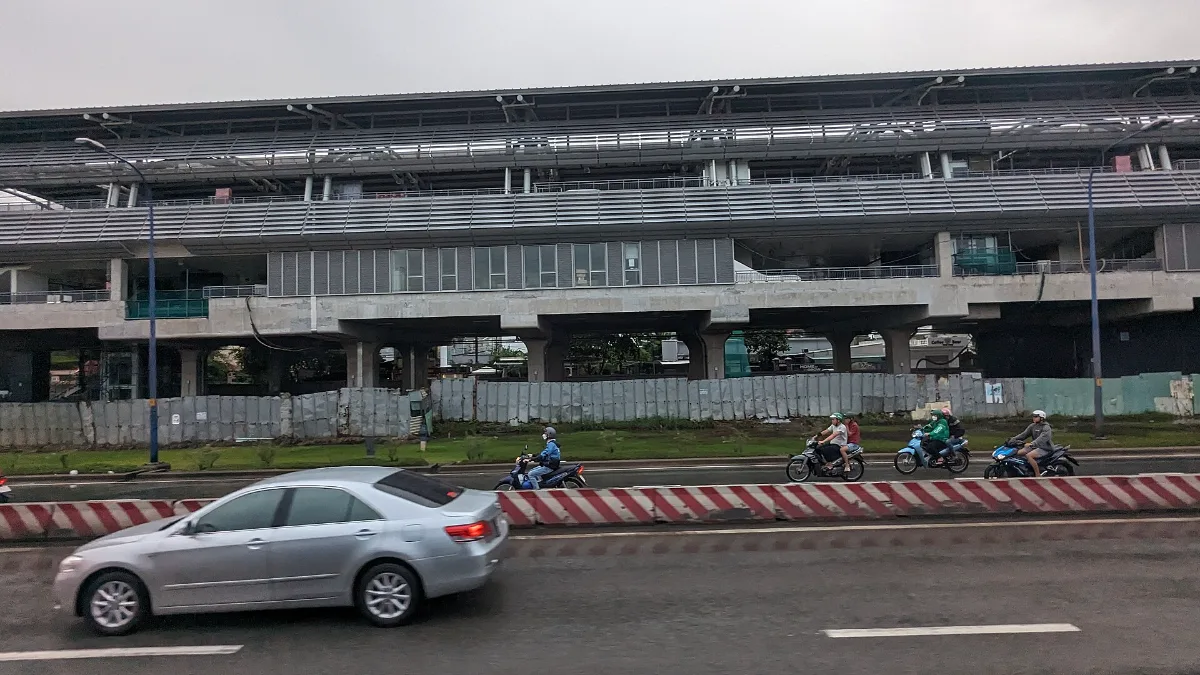 Platform of Rach Chiec station on Metro Line 1