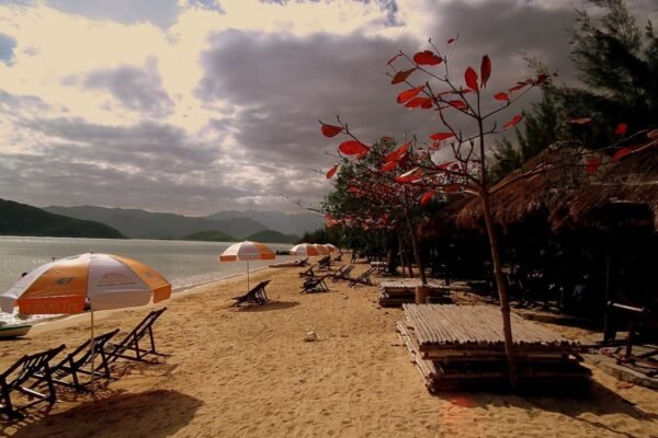 Marina Suites Nha Trang 2-bedroom for rent, 76 m², city side, long lease