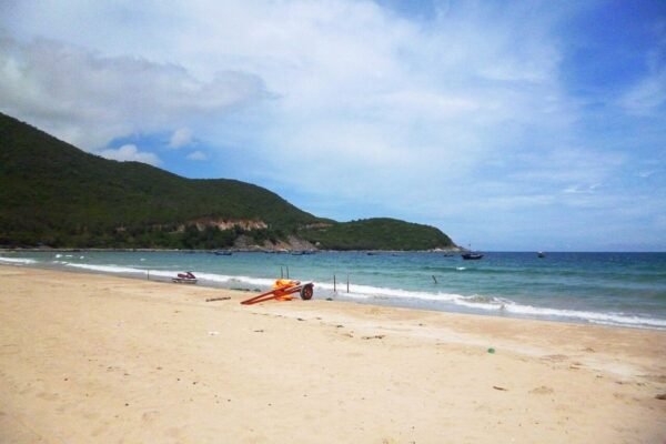 Marina Suites Nha Trang studio for sale, 48 m² with stylish fit-out