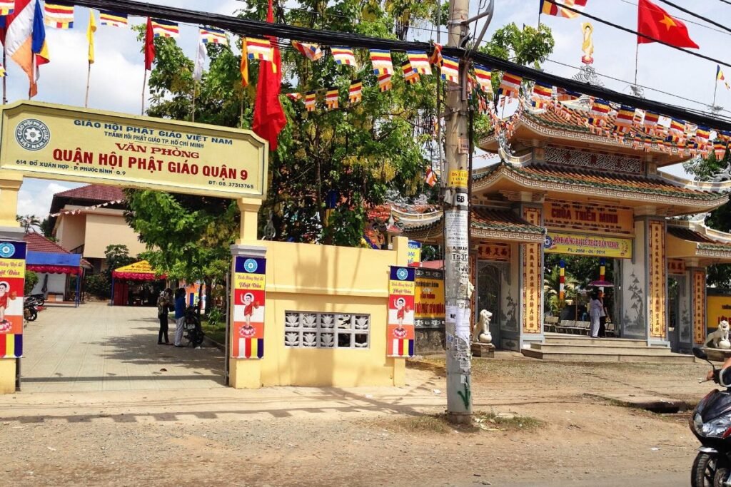 Thien Minh pagoda on Do Xuan Hop Street