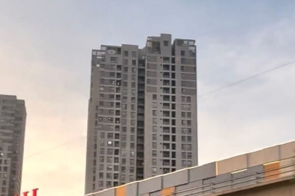 Masteri Thao Dien 4-bedroom for rent, 144 m² combined unit, river view