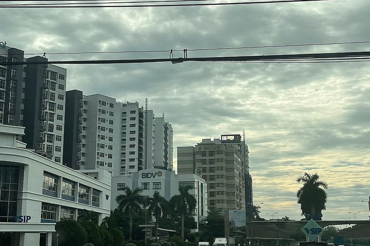 National Highway 13 in Binh Hoa near Monrei Saigon 3-bedroom apartments