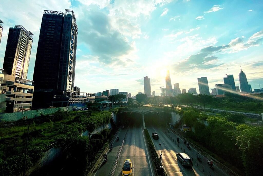The Thu Thiem tunnel to District 1