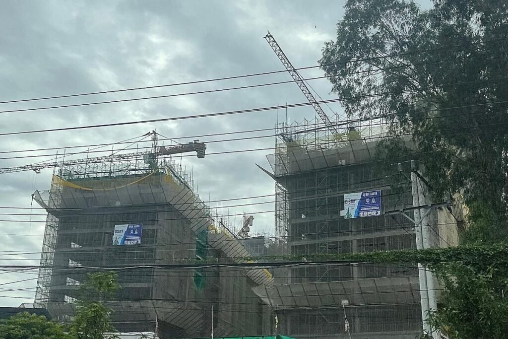 Thuan Giao ward on National Highway 13 near Norton Park