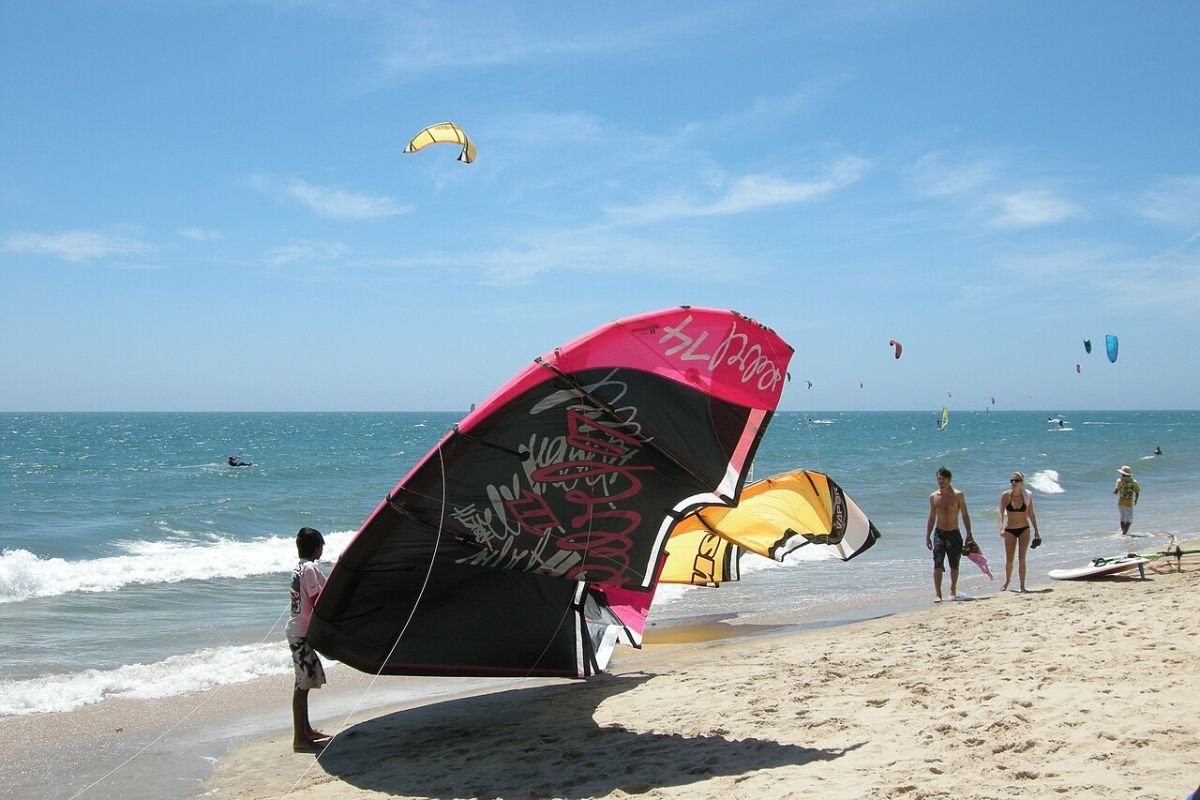 Kitesurfing off Mui Ne beach