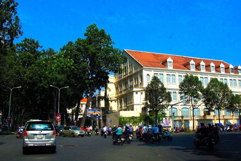 Nguyen Huu Canh Street, where Saigon Pearl stands