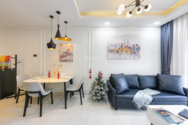 Saigon Royal 2-bedroom apartment for sale, 52.4 m2