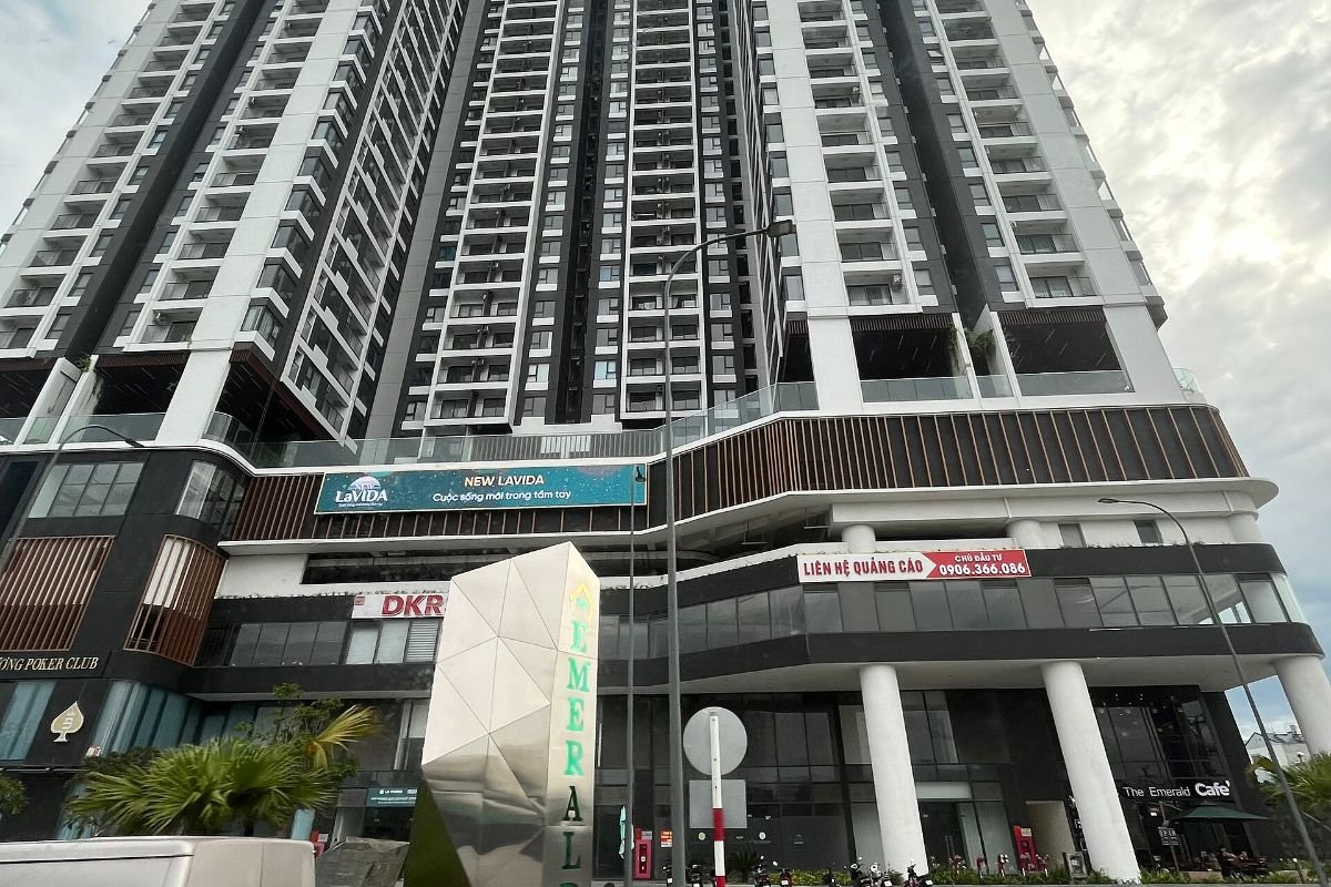 National Highway 13 through Lai Thieu, the area of SkySOLIS apartments