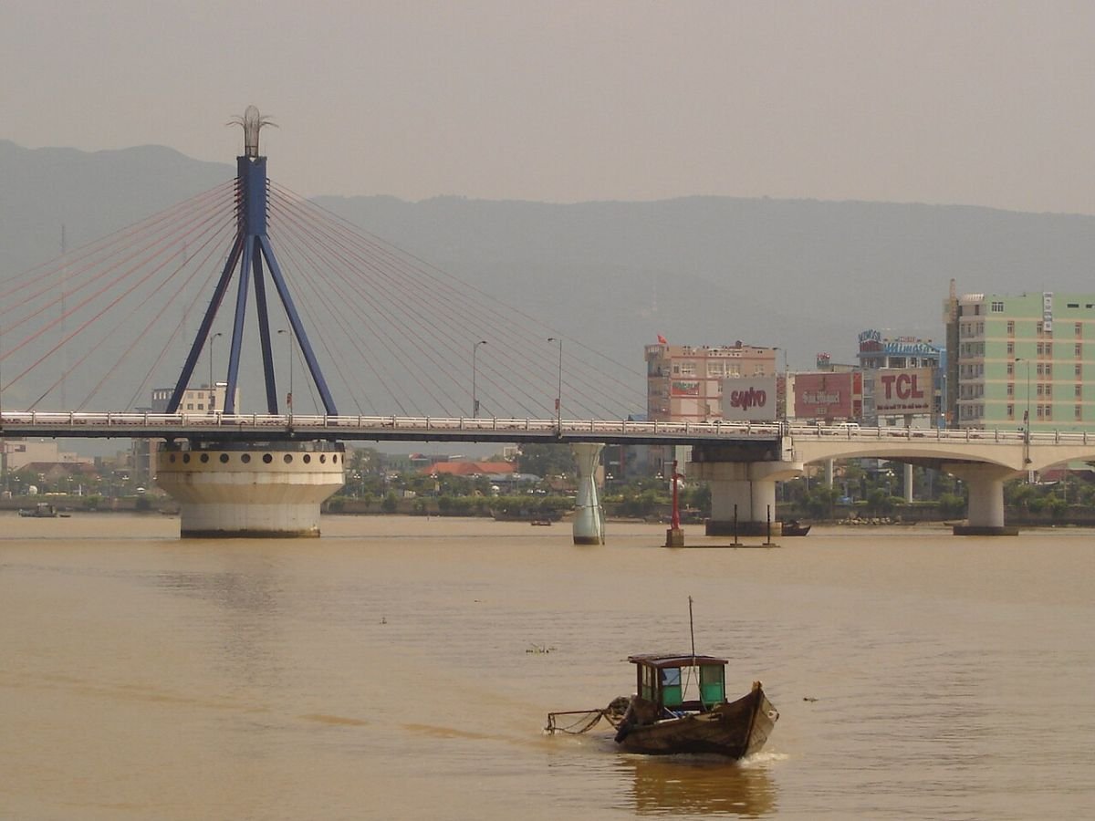 Cable-stayed bridge over the Han River