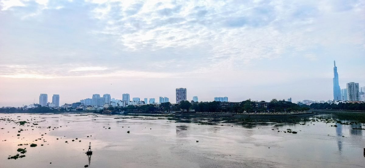 Thanh Da peninsula seen from Binh Trieu Bridge, site of the Sun Thanh Da (Binh Quoi – Thanh Da) urban area