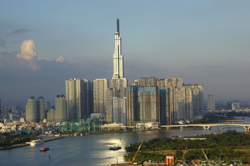 Landmark 81 next to Sunwah Pearl on Nguyen Huu Canh Street