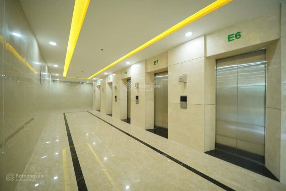 Source photograph of the Tecco Felice Homes apartment advertised for sale