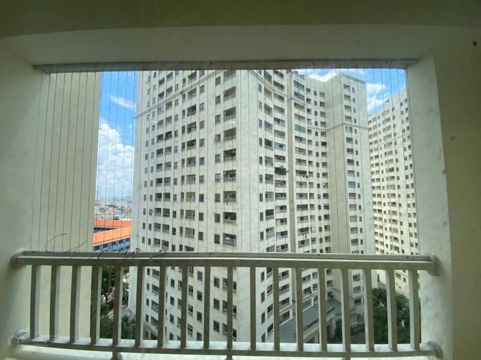 Source photograph of the Tecco Town Binh Tan apartment advertised for sale