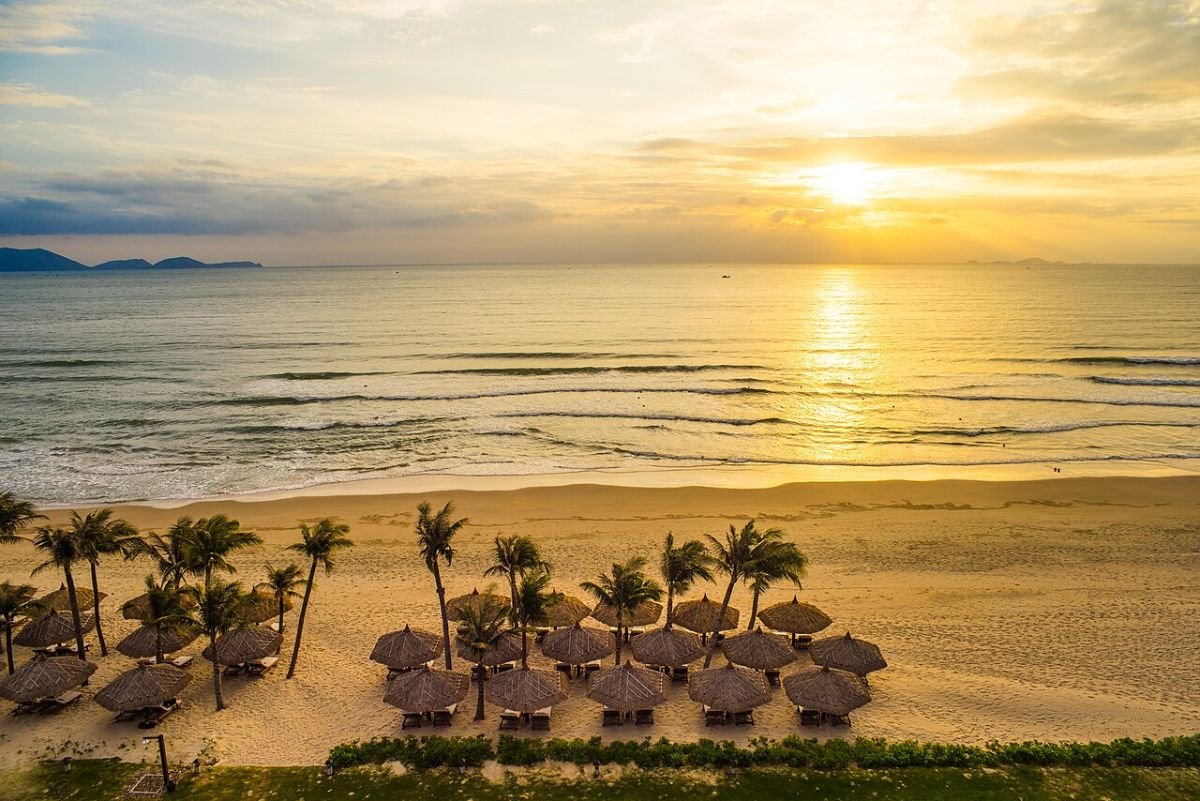 Sunrise over Bai Dai beach