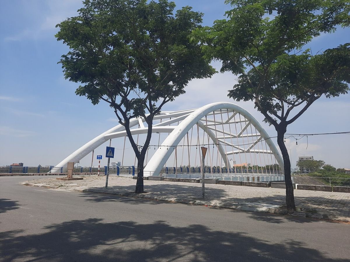 Bridge on the Cam Ranh coast