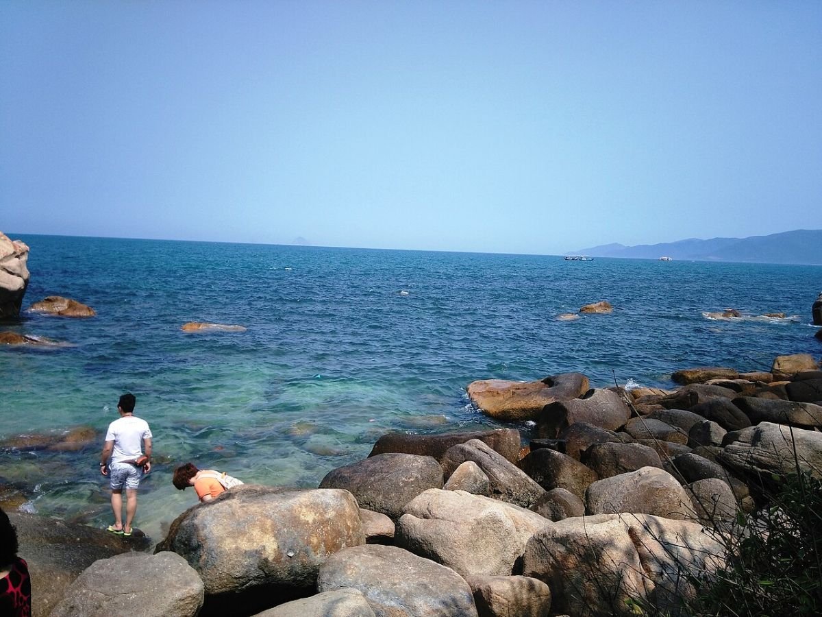 Rocky shore in Nha Trang