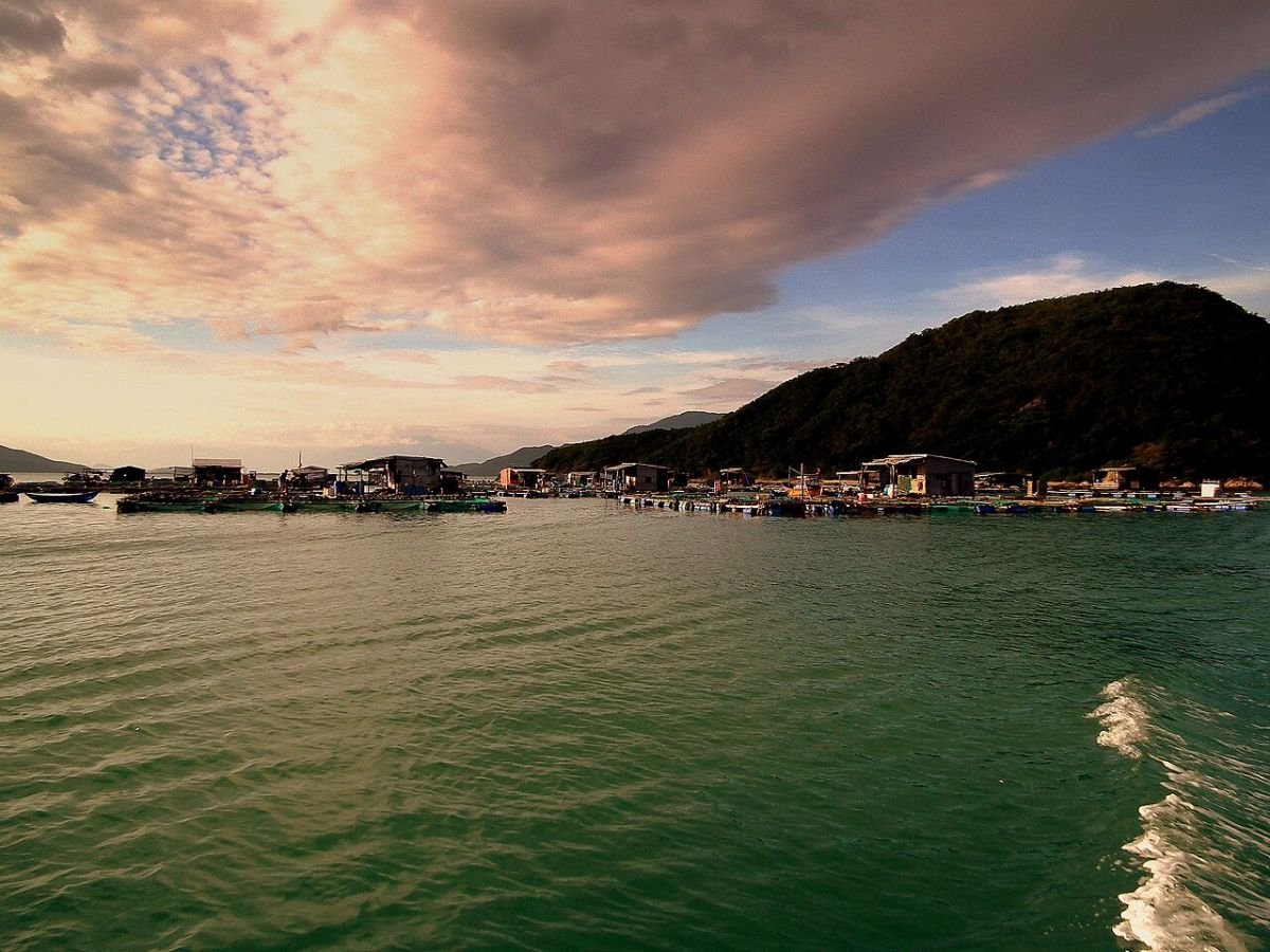 Calm evening in Nha Trang bay