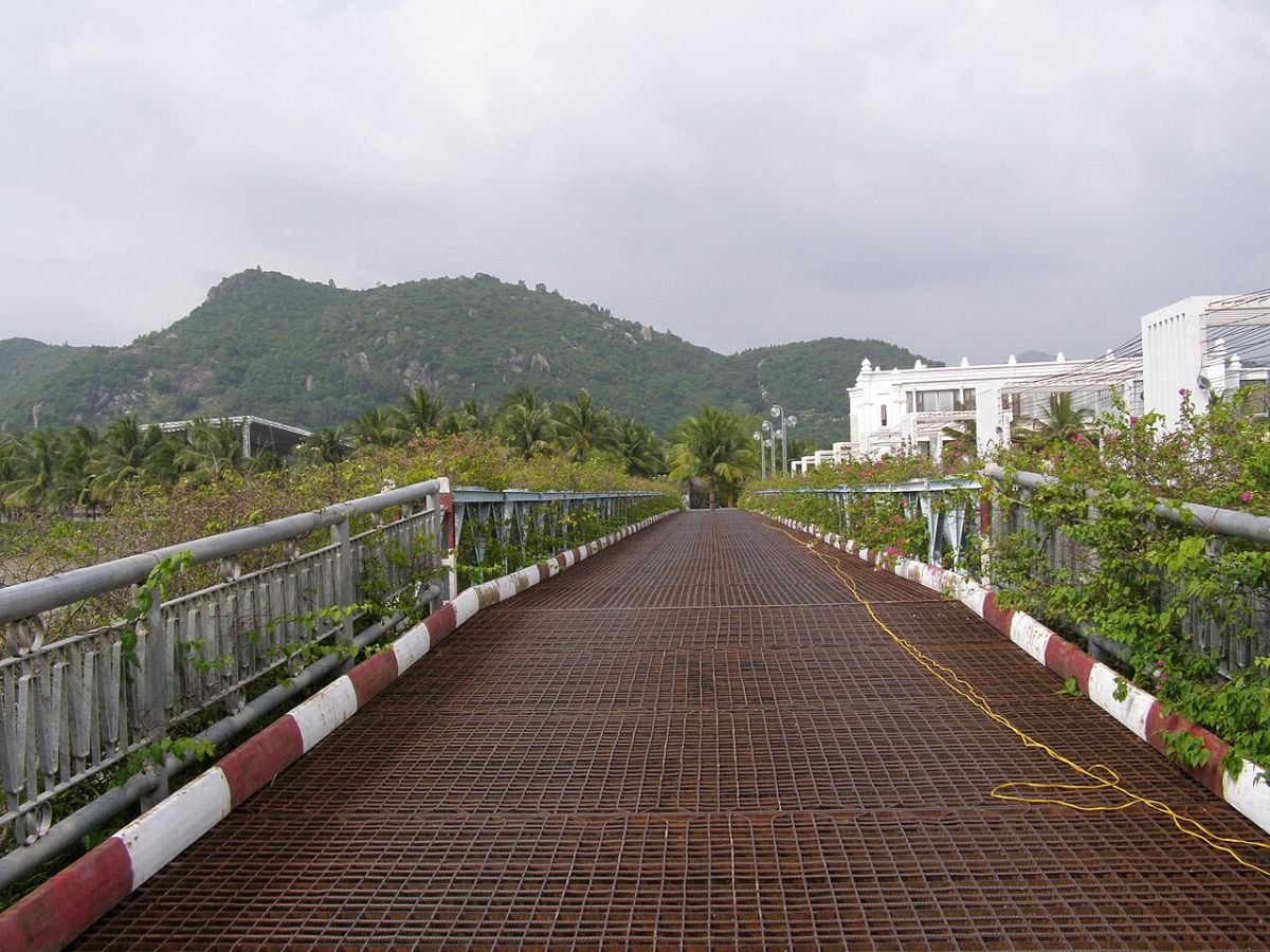 Bridge and hills in Nha Trang