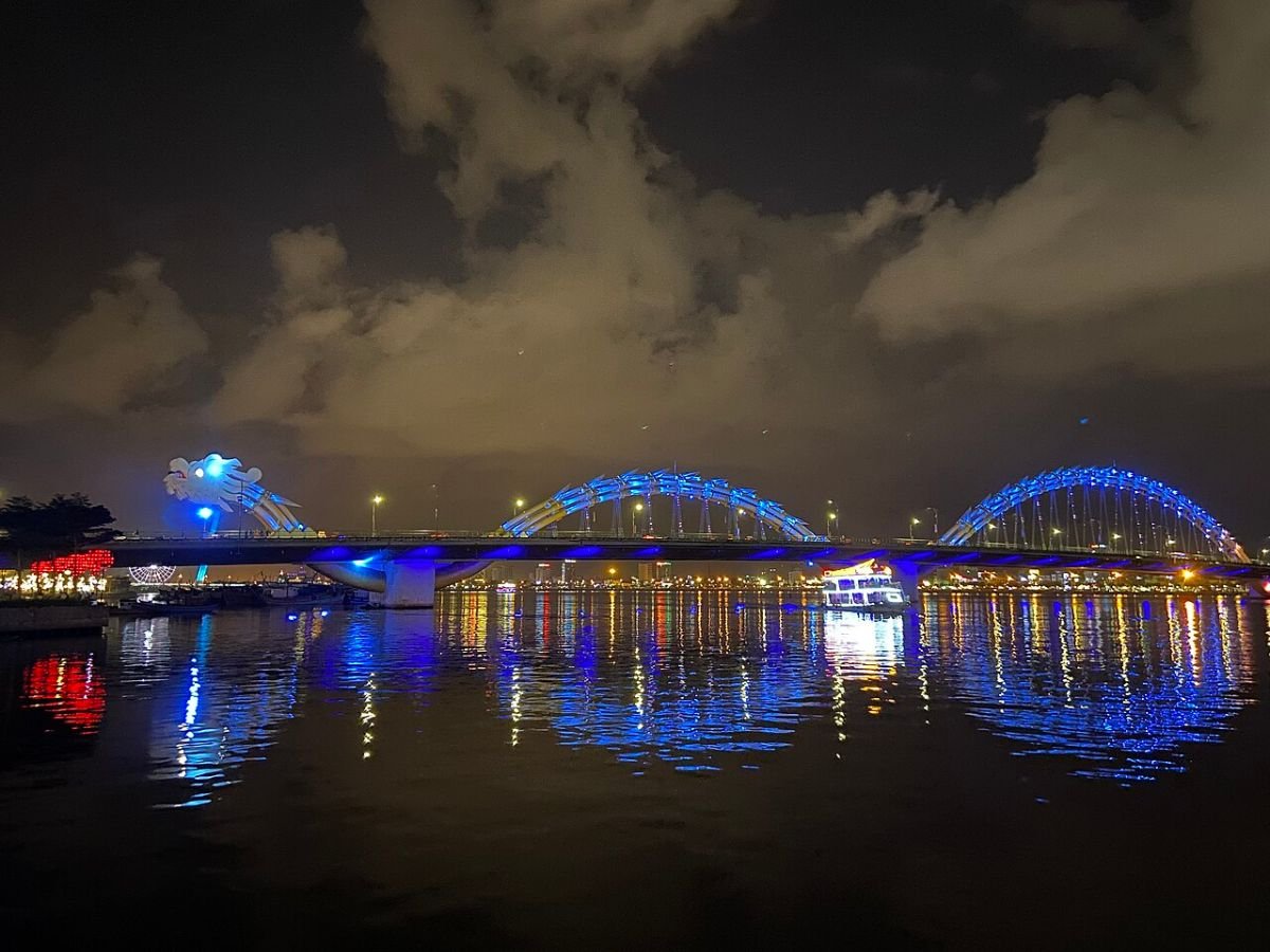 Night view of the Han River bridges