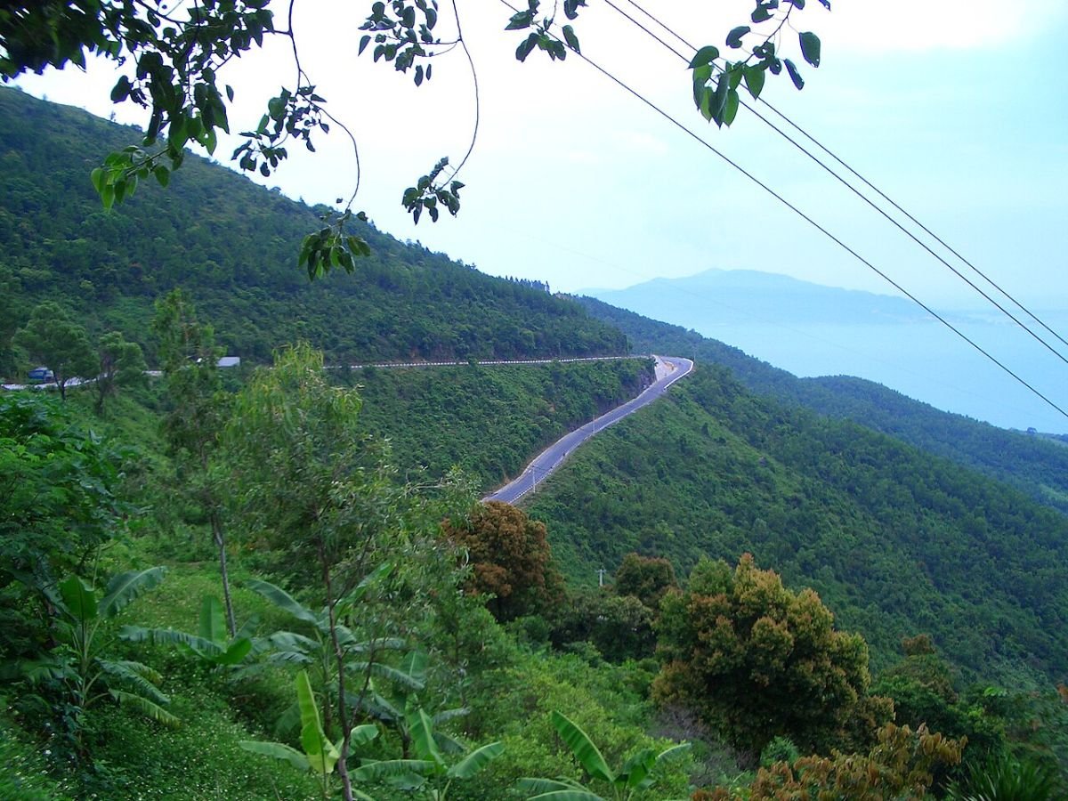 Coastal road over Hai Van Pass