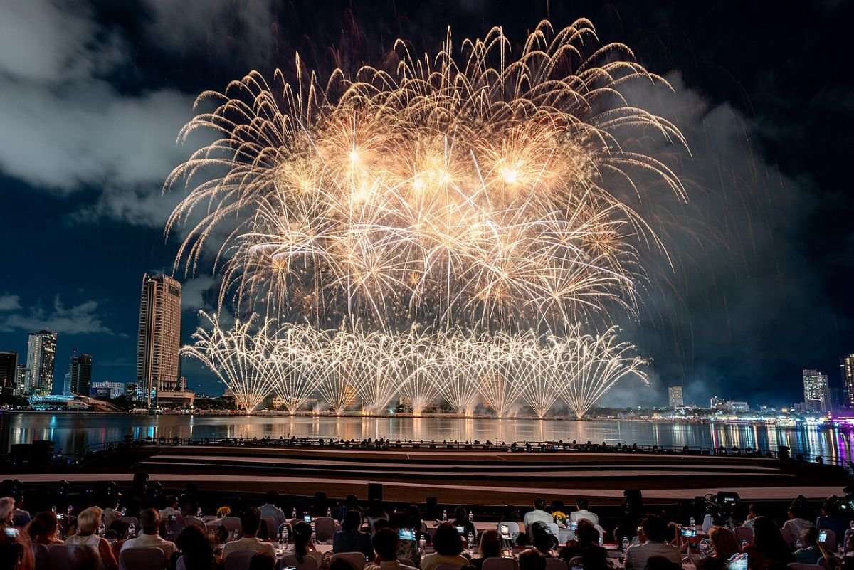 Fireworks over the Han River