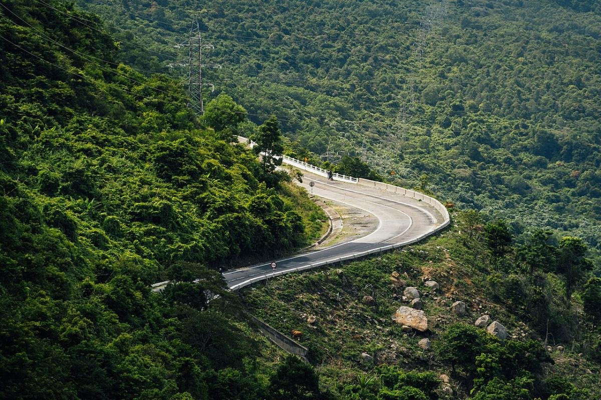 Winding road near Da Nang