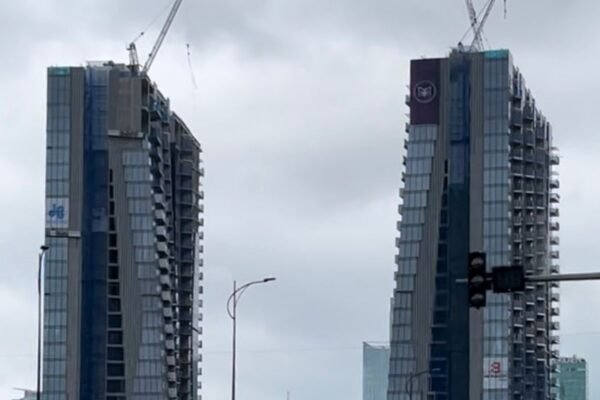 The Metropole Thu Thiem 1-bedroom for rent, skyline view