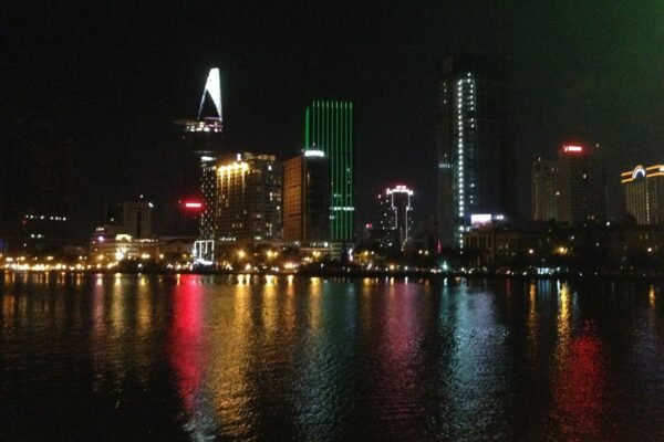 The Metropole Thu Thiem 4-bedroom for rent, 180 m² in The Opera, direct river view