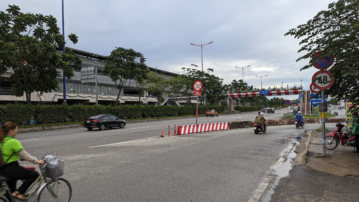 Suoi Tien Park station on Ho Chi Minh City Metro Line 1