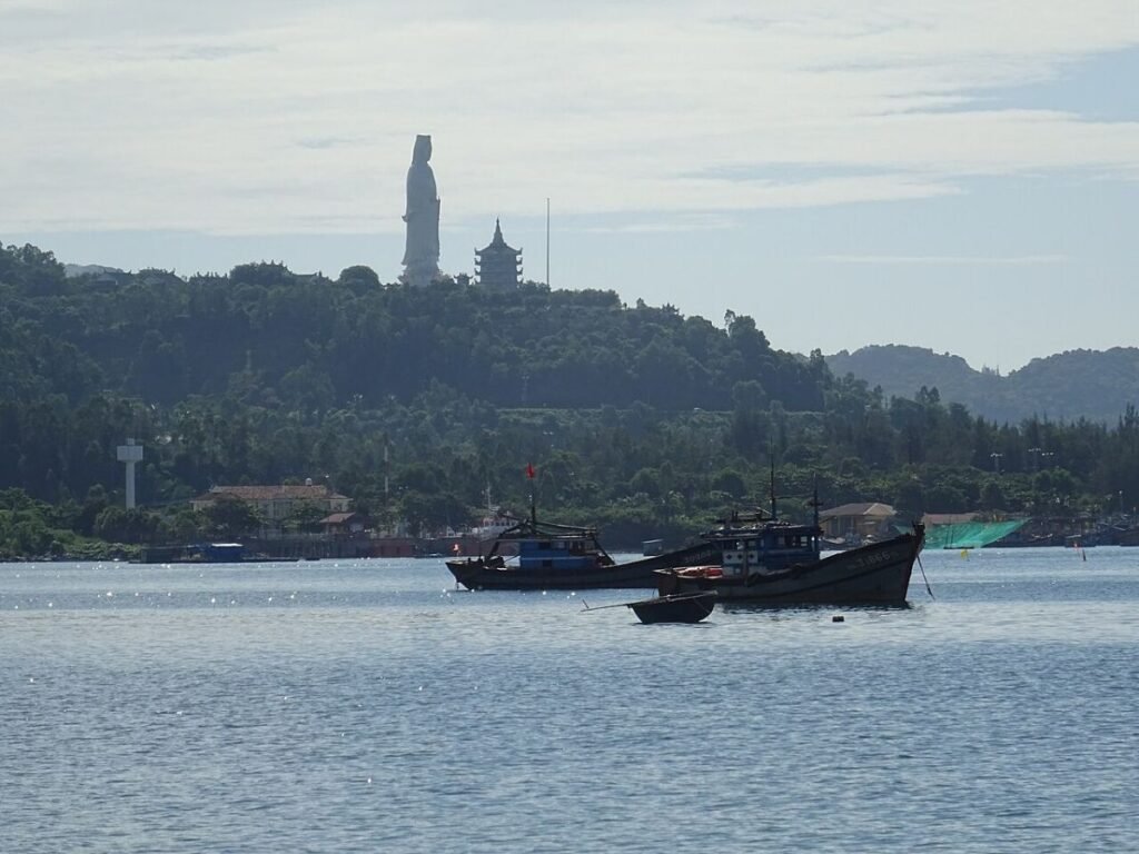 Boats off the Da Nang coast