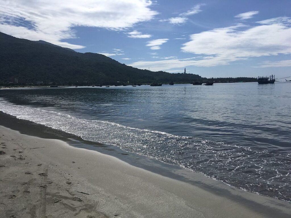 Son Tra peninsula from the shore