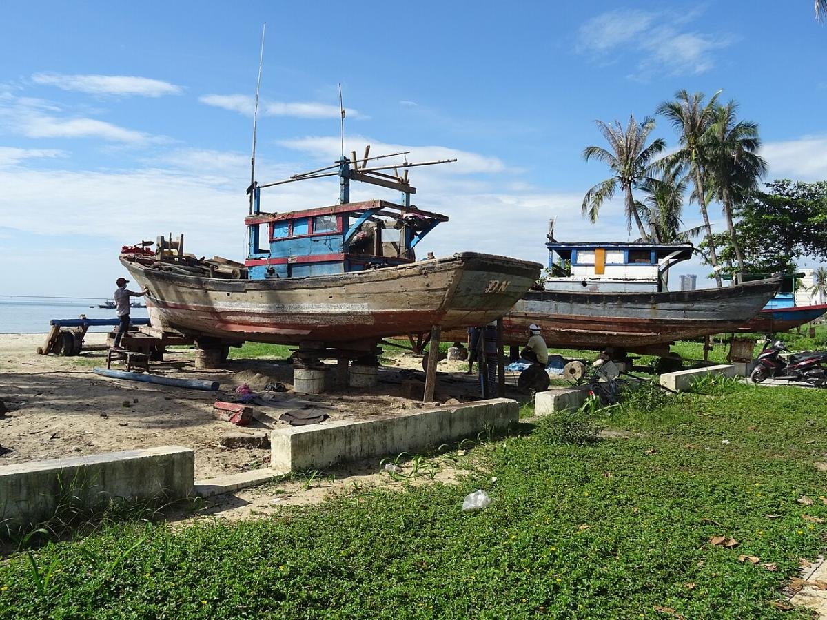 Boats pulled up on a Da Nang beach