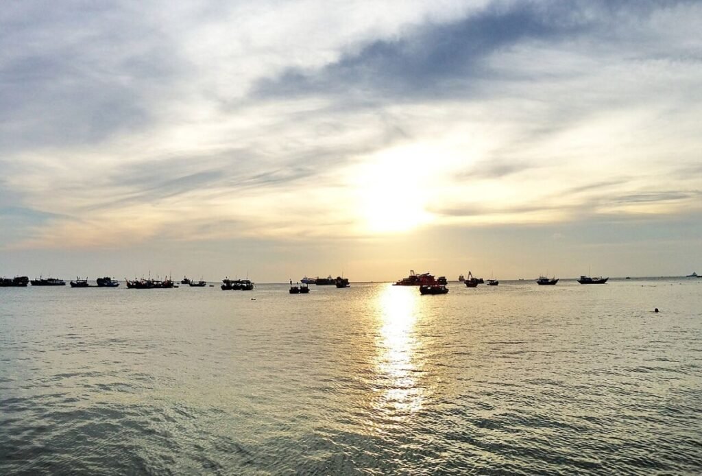Evening sky over Vung Tau bay