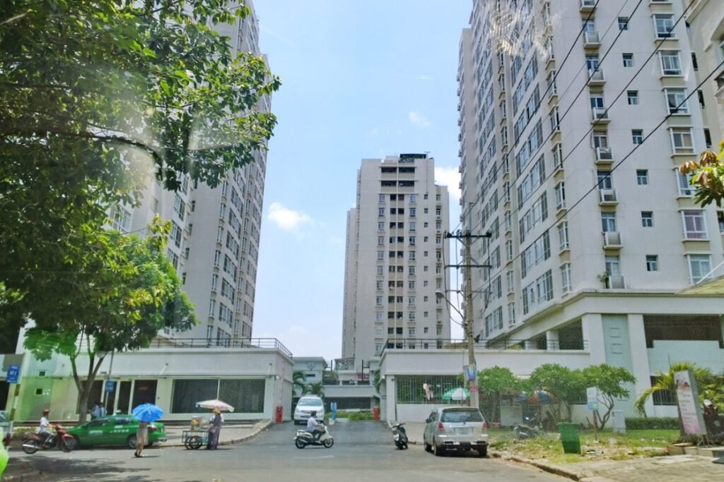 Crescent Lake area in Phu My Hung