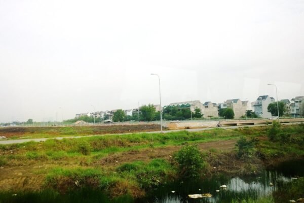 Vinhomes Grand Park 2-bedroom apartment for rent in The Beverly, furnished